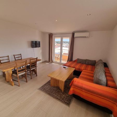 Apartment Furulund Makarska Eksteriør billede